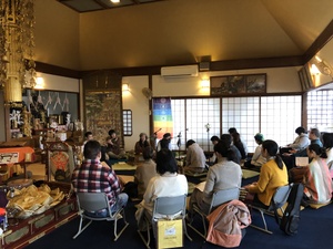 キールタンとゆんたく会　満員御礼