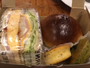 コネルヤさんのワンコイン　サンドイッチ　ランチボックス