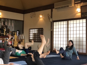 明日はベリー&寺ヨガ