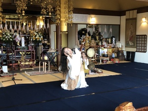天女人（てんまど）開催しました。